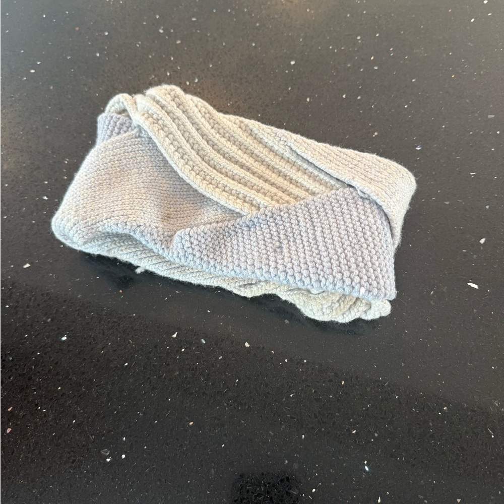 Gray Knit Lululemon Headband - Picture 5 of 5